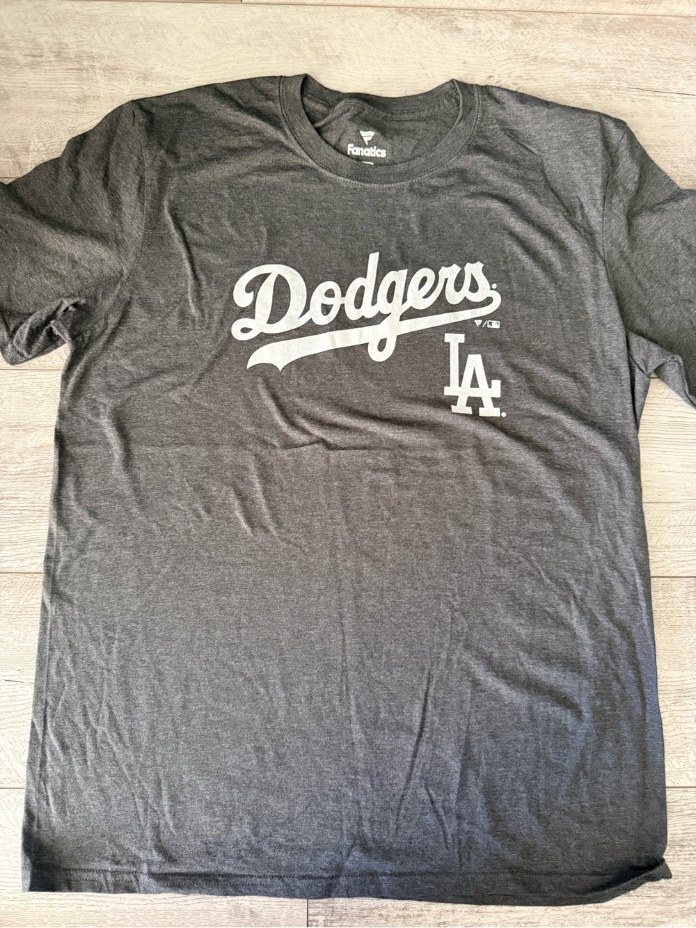 Fanatics Los Angeles Dodgers Men’s Large Charcoal Gray Logo T-Shirt